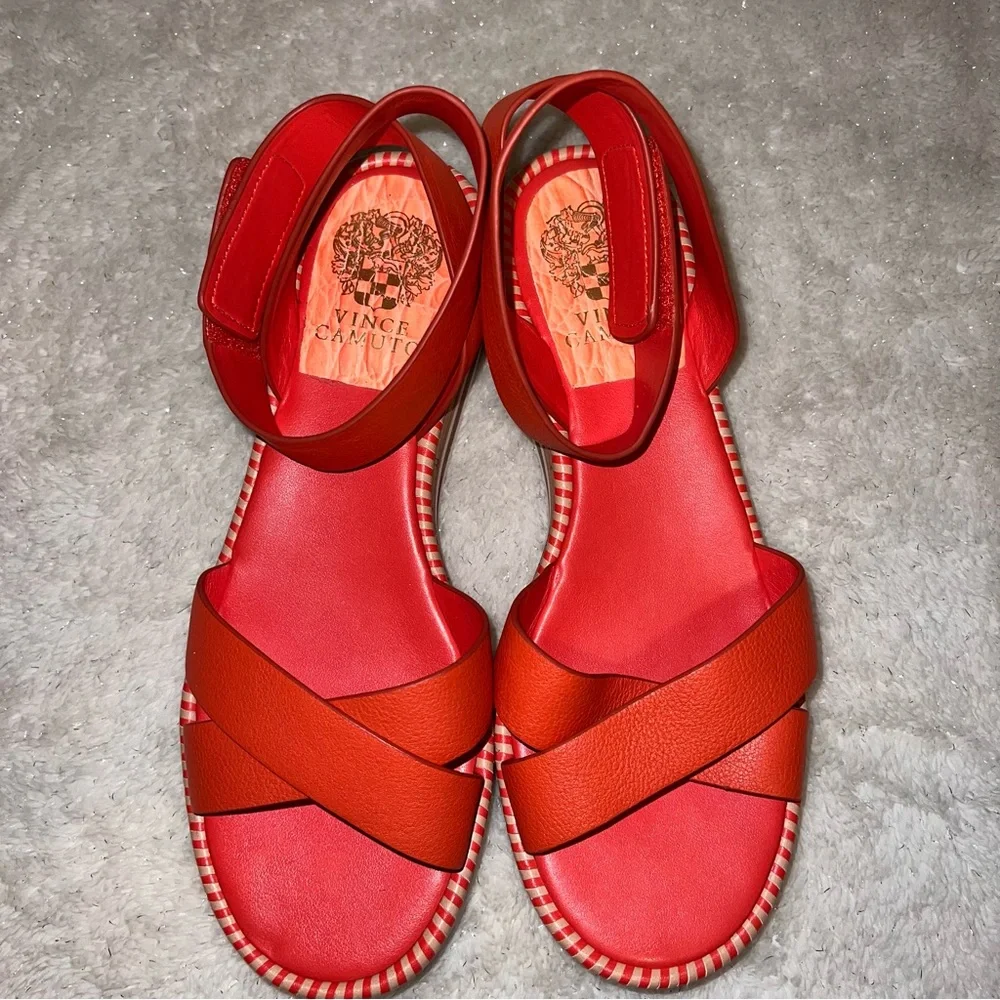 Vince Camuto Miveeria Wedge Sandal size 8 - Picture 9 of 9